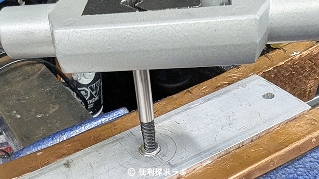 ネジ折れた、ボルト折れ　エクストラクター